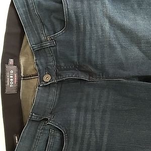 Torrid Premium Bombshell Skinny Stretch Dark Wash High Rise Skinny Jeans 12R
